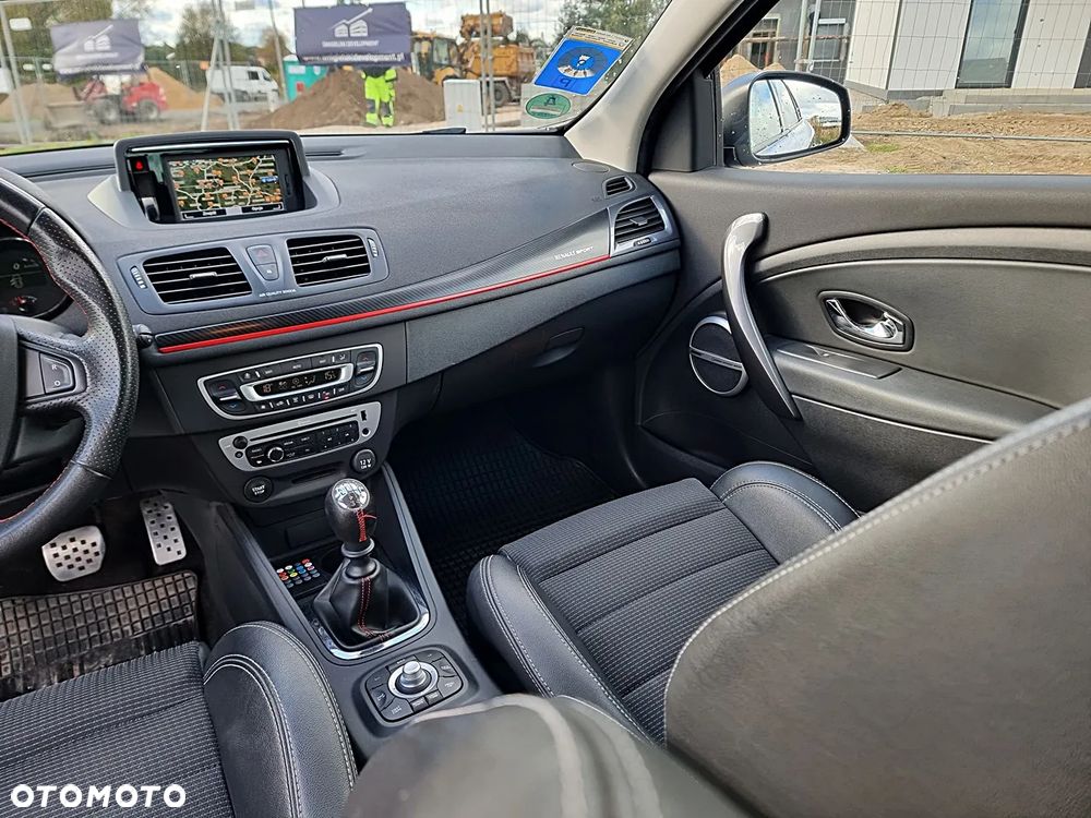 Renault Megane TCe 190 Start & Stop GT - 23