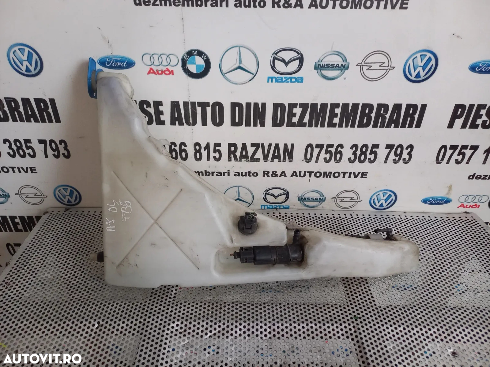 Bidonas Vas Lichid Parbriz Stropgel Audi A8 4H D4 An 2010-2011-2012-2013-2014-2015-2016-2017 Volan - 6