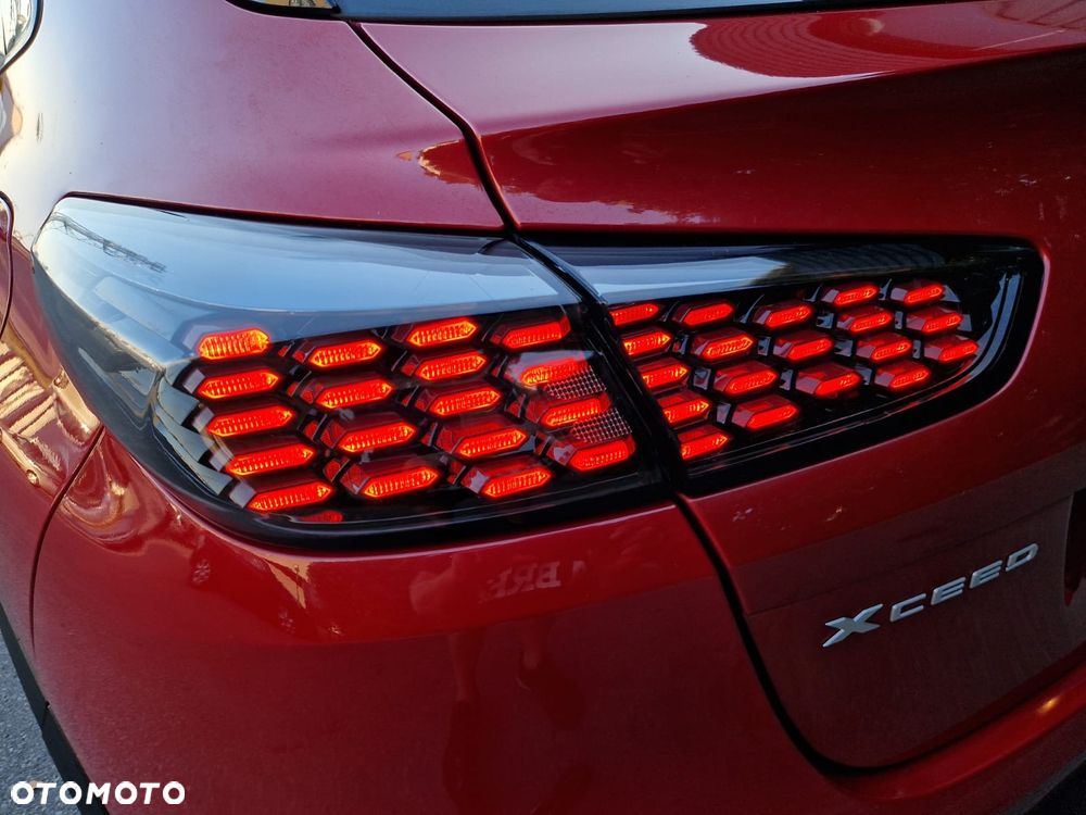 Kia XCeed - 34