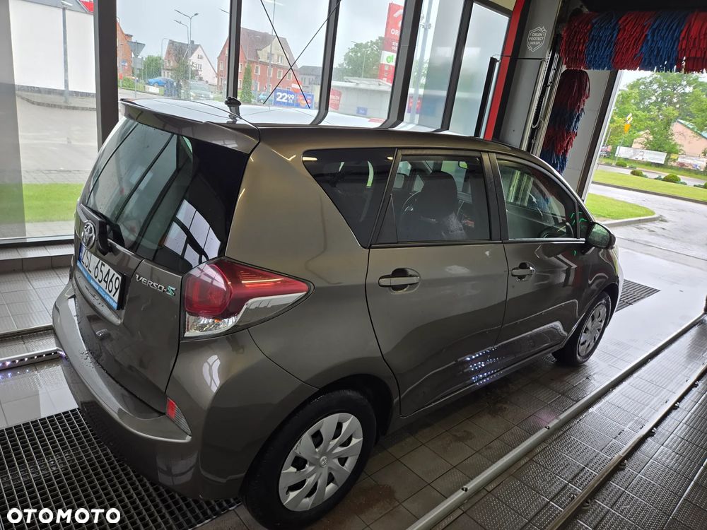 Toyota Verso S 1.33 VVT-i Comfort - 14
