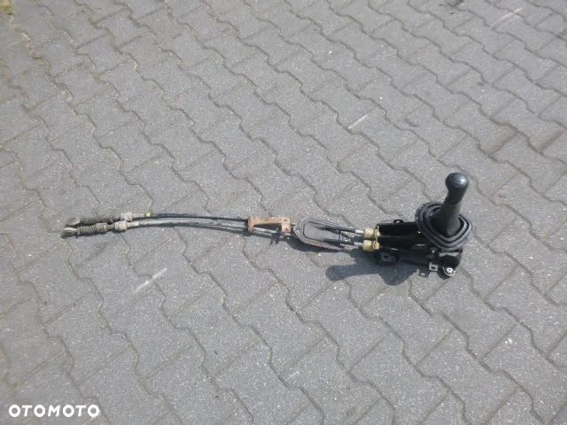 LEWAREK WYBIERAK + LINKI ZMIANY BIEGÓW TOYOTA YARIS II 1.3 - 18