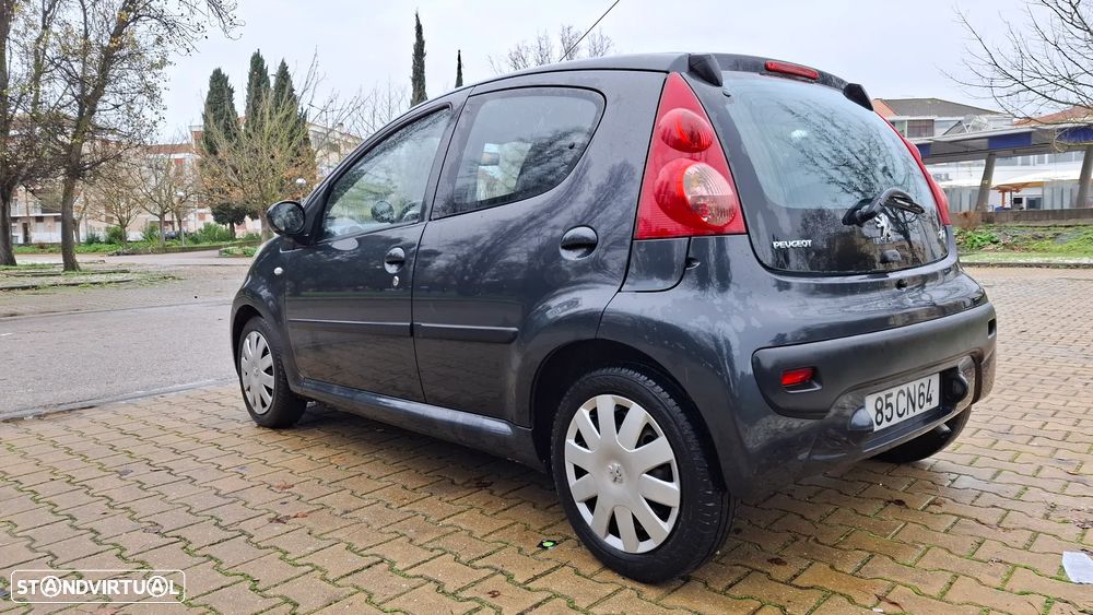 Peugeot 107 1.0 Trendy 2 Tronic - 5