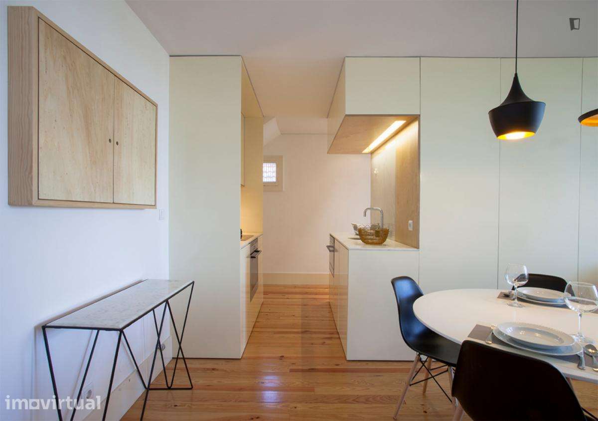 Apartamento com 1 quartos - localizado em Cedofeita Porto - Grande imagem: 4/24