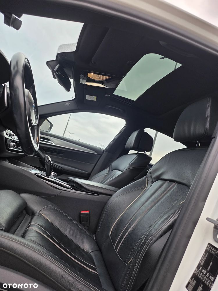 BMW Seria 5 520d xDrive M Sport sport - 21