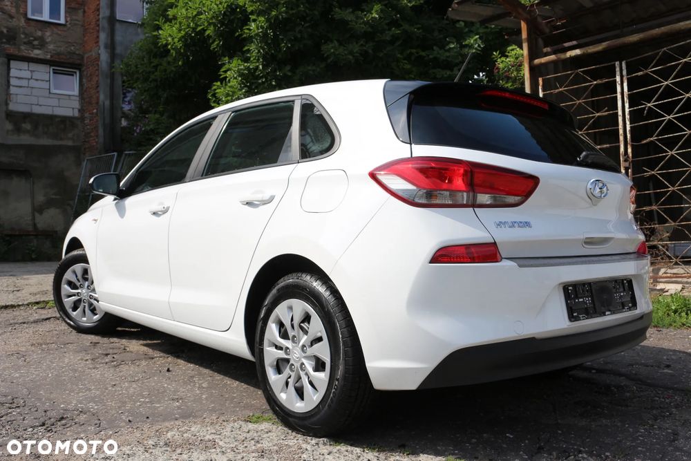 Hyundai i30 blue 1.4 Style - 4