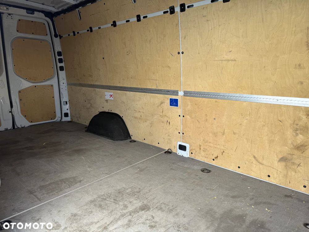 Mercedes-Benz SPRINTER - 21