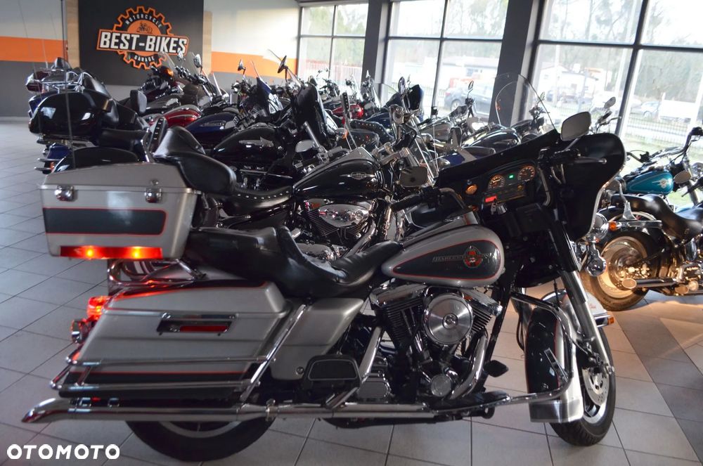 Harley-Davidson FLHT Electra Glide Standard - 35