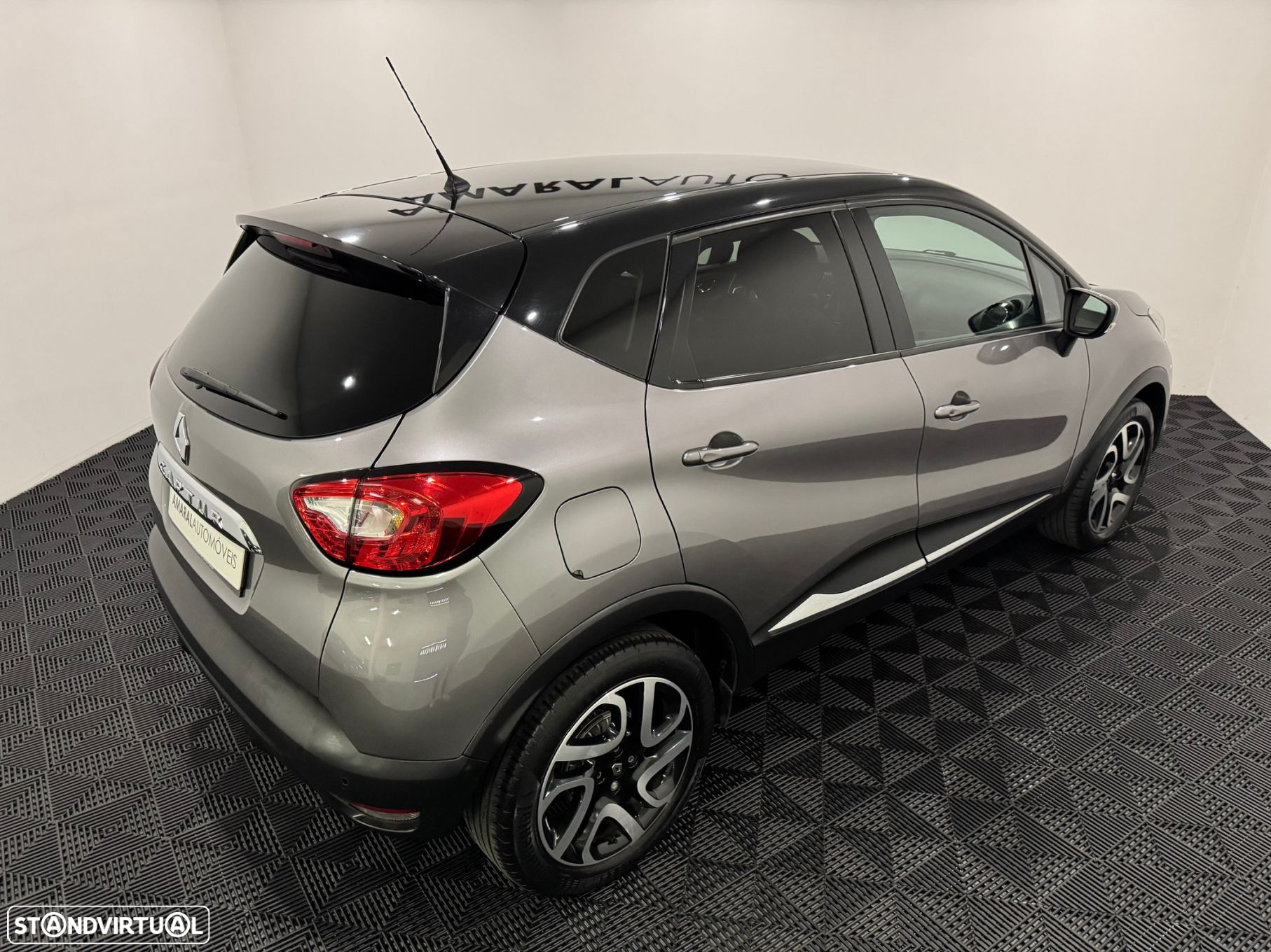 Renault Captur 0.9 TCE Exclusive - 23