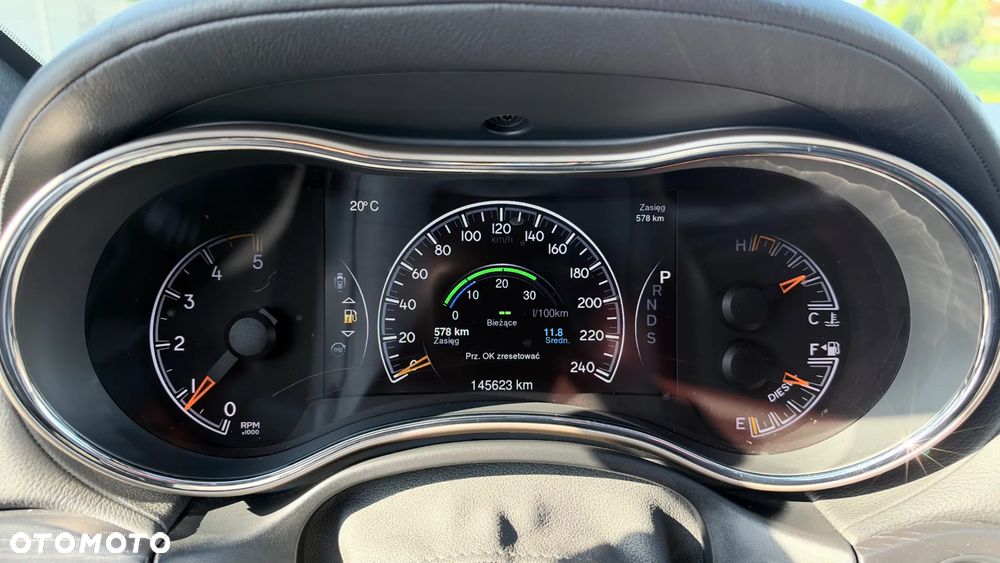 Jeep Grand Cherokee - 21