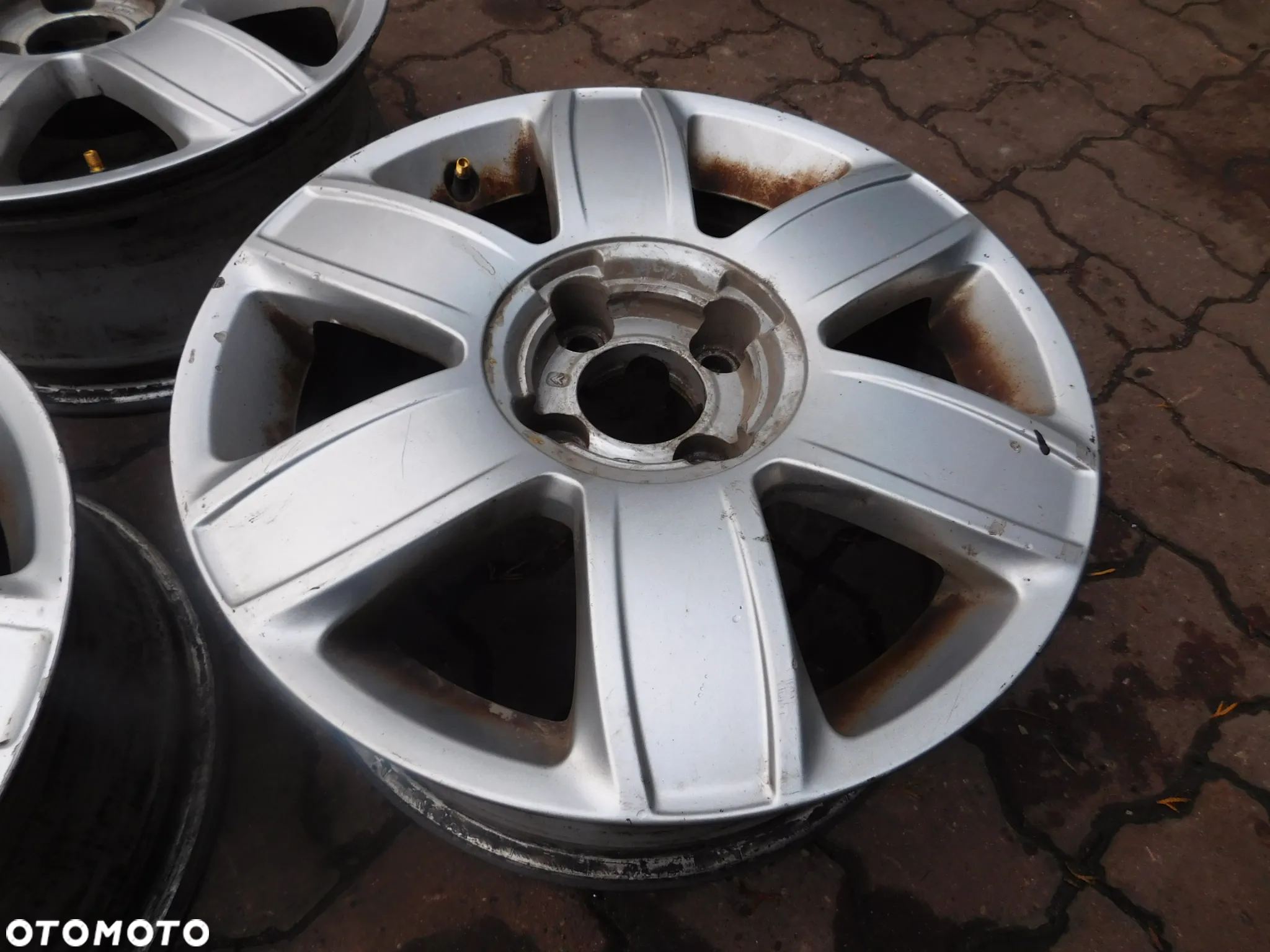 felga alu aluminiowa CITROEN C4 C5 BERLINGO XSARA 6,5Jx16 ET26 - 6