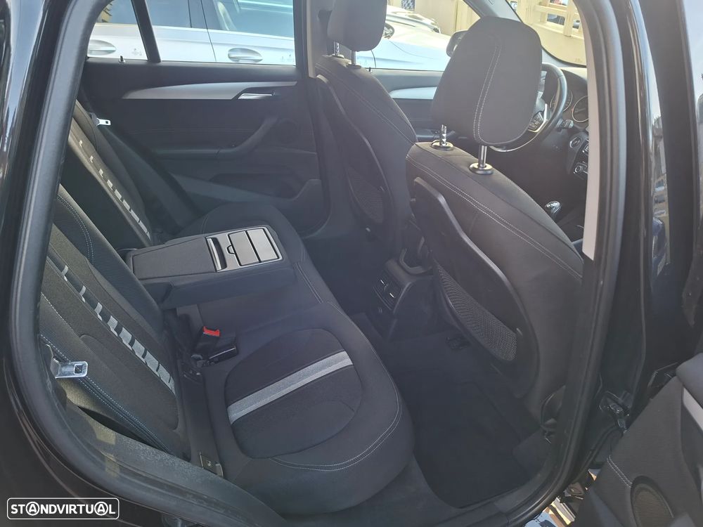 BMW X1 sDrive18d Sport Line - 22