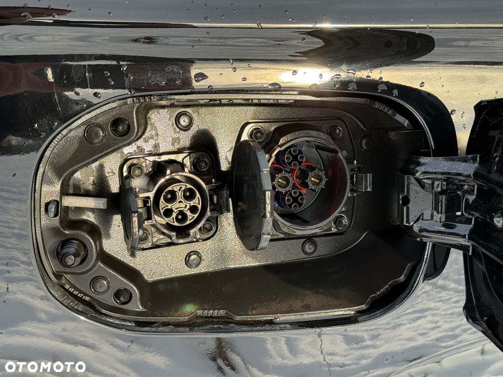 Mitsubishi Outlander 2.0 4WD Top - 26