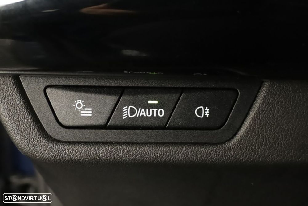 BMW X1 xDrive25e - 17