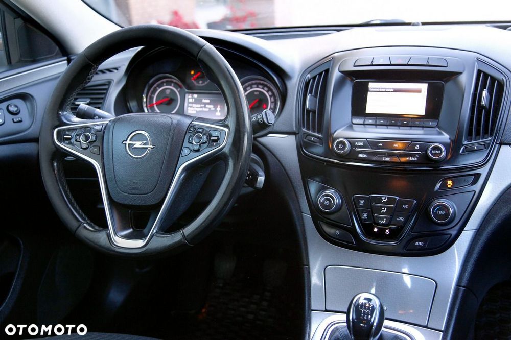 Opel Insignia 2.0 CDTI - 17