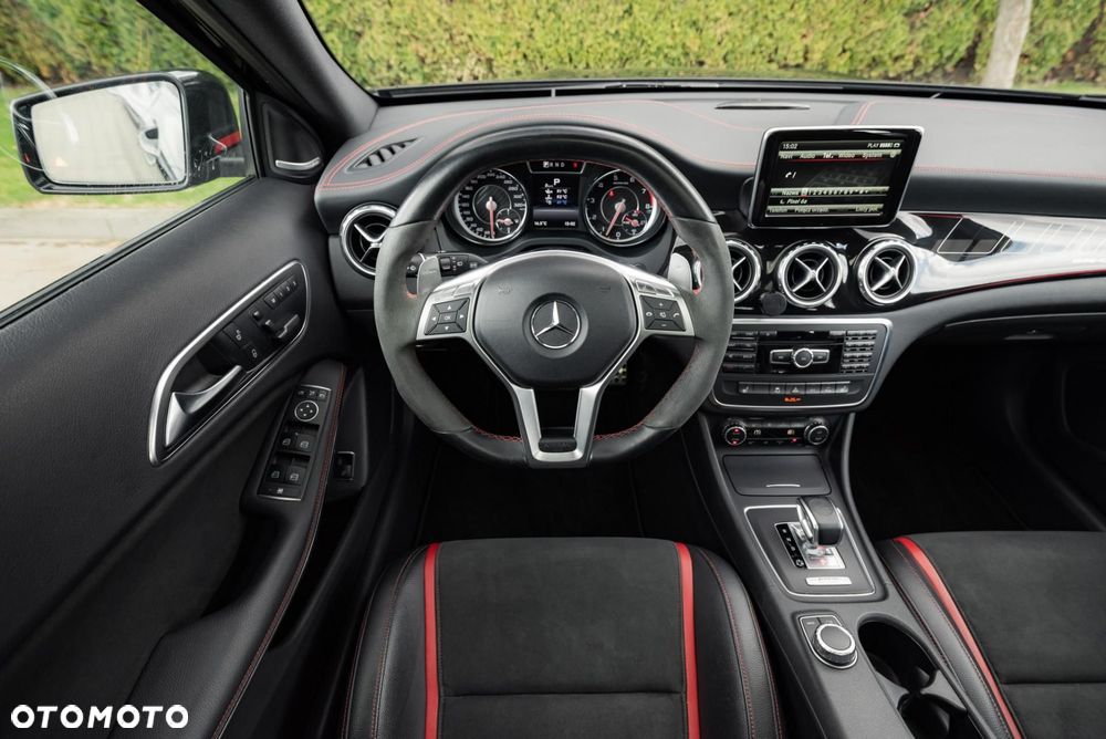 Mercedes-Benz GLA 45 AMG 4-Matic Edition 1 - 13