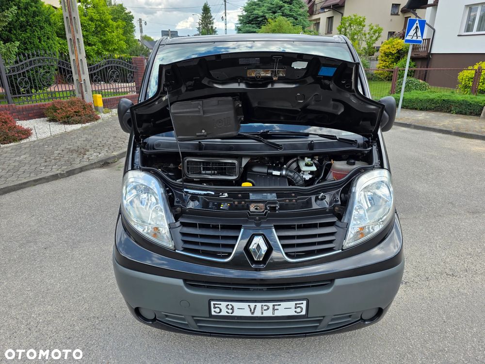 Renault Trafic - 25