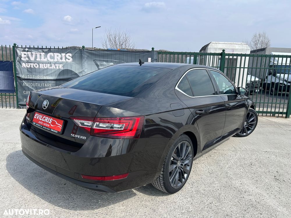 Skoda Superb 2.0 TDI 4X4 DSG Sportline - 2