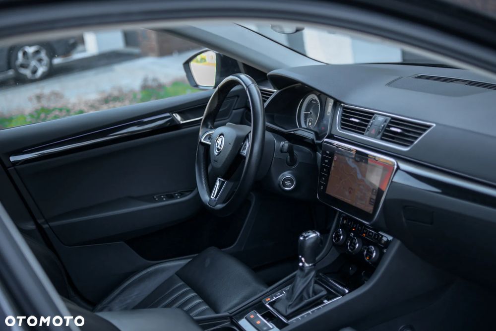 Skoda Superb 2.0 TDI SCR 4x4 L&K DSG - 8