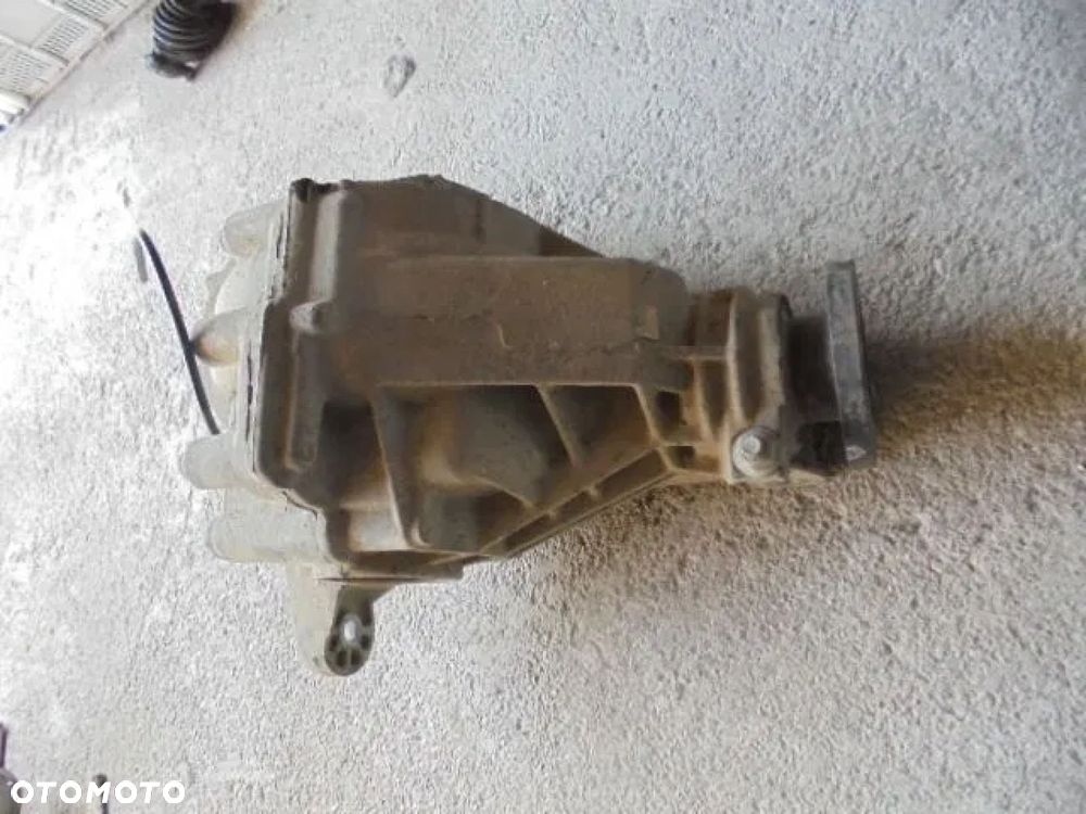 MERCEDES ML 163 LIFT 5.5 AMG MOST TYŁ