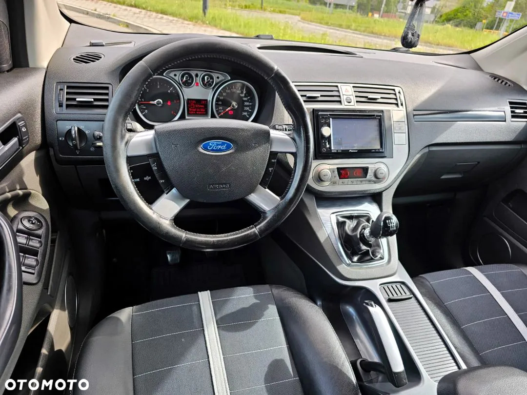 Ford Kuga 2.0 TDCi Titanium - 22