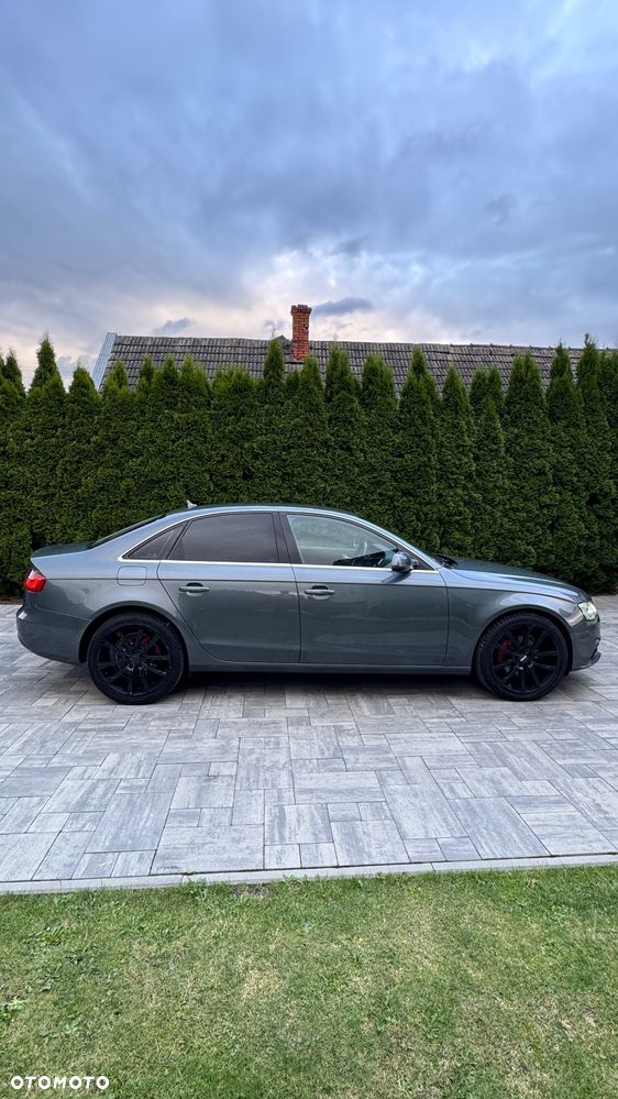 Audi A4 Limousine 2.0 TFSI quattro S tronic S line Sportpaket - 2