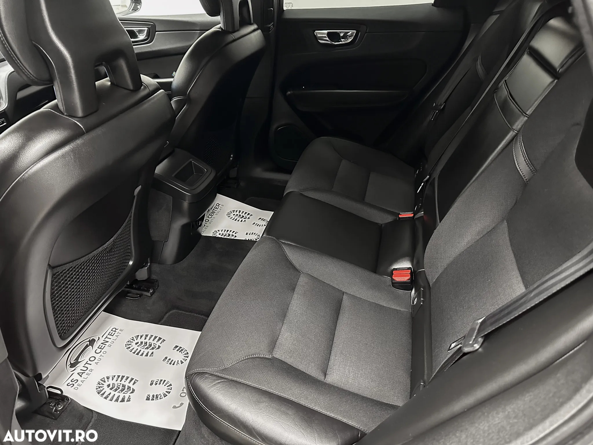 Volvo XC 60 D4 AWD Momentum - 16