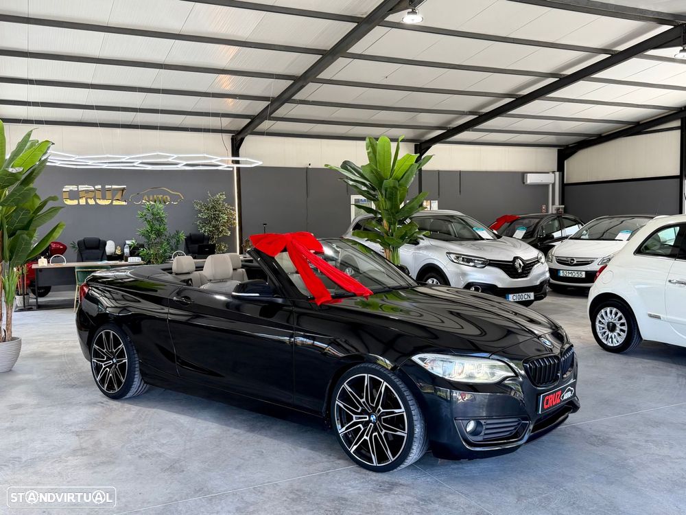BMW 220 d Cabrio Pack M Auto - 29
