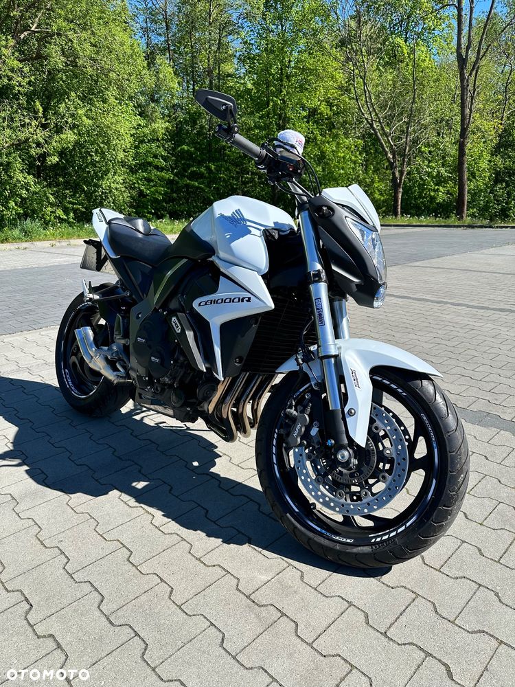 Honda CB - 12