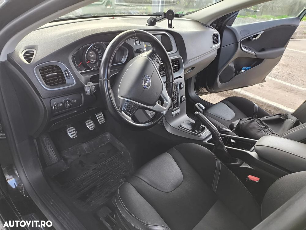 Volvo V40 D3 Momentum - 14