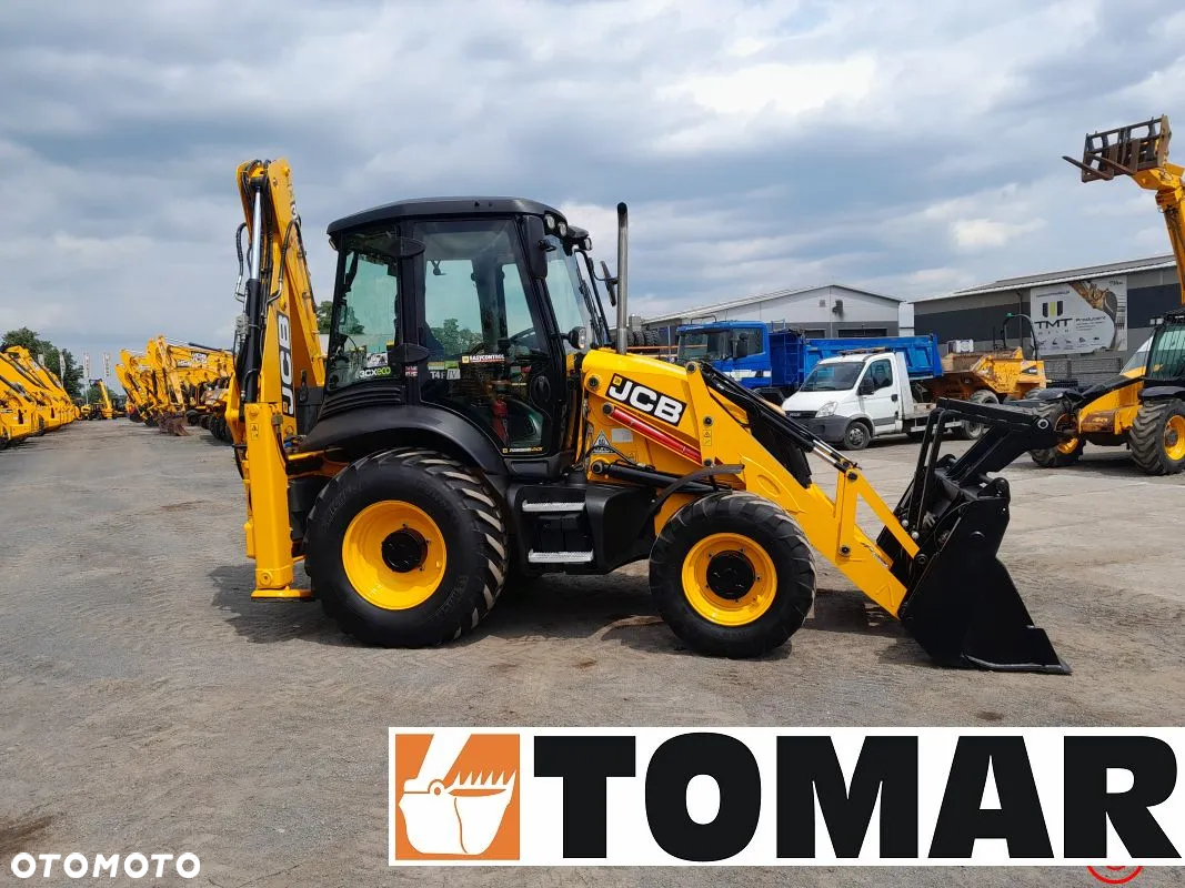 JCB 3CX  AEC - 24