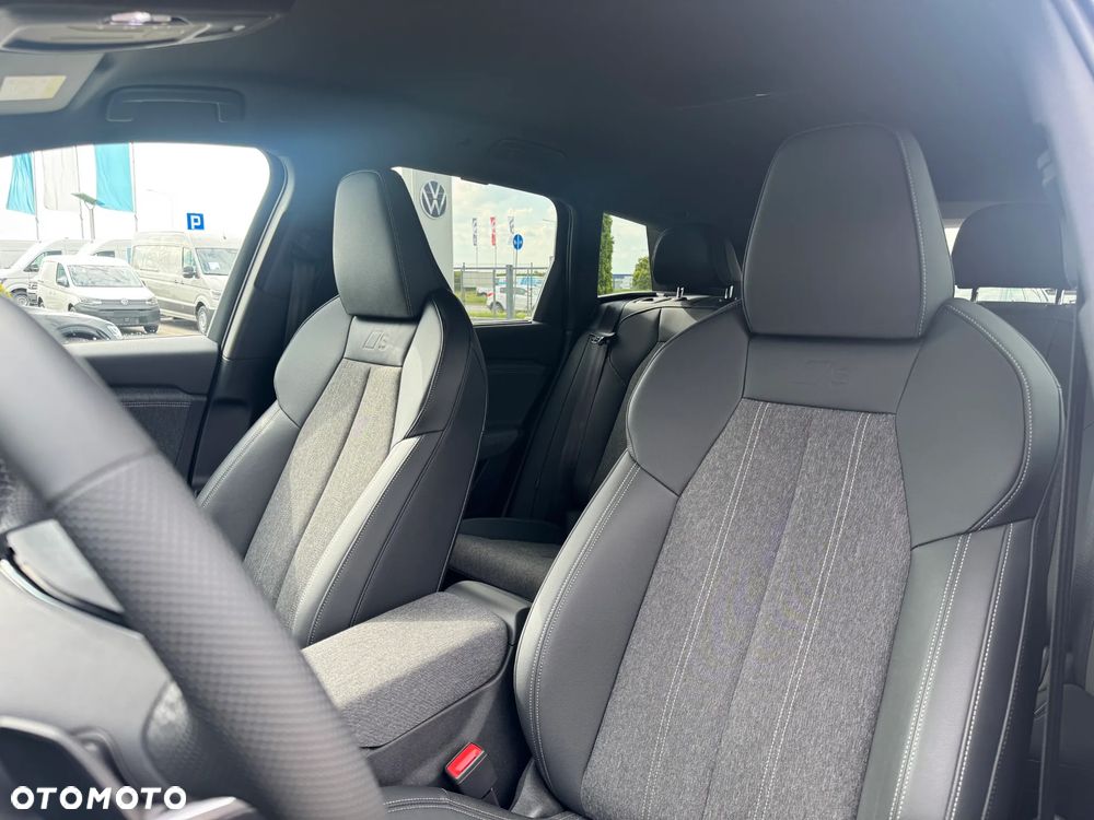 Audi Q6 e-tron - 15