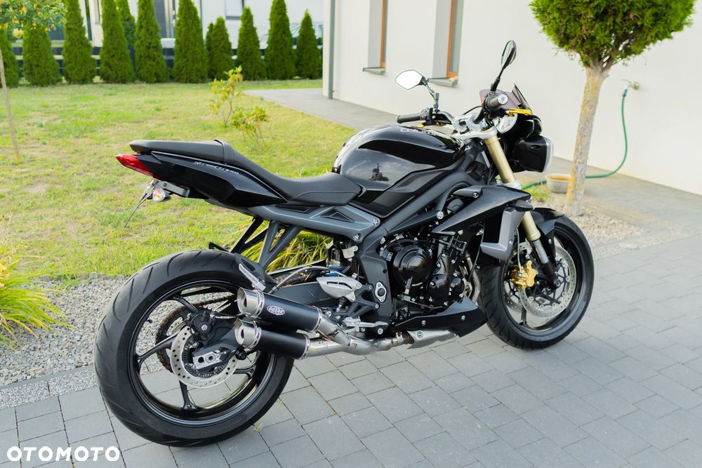 Triumph Street Triple - 4