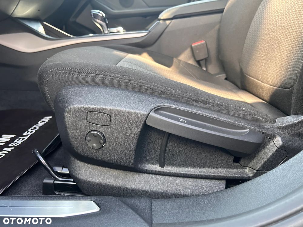 BMW Seria 1 118i Advantage - 14