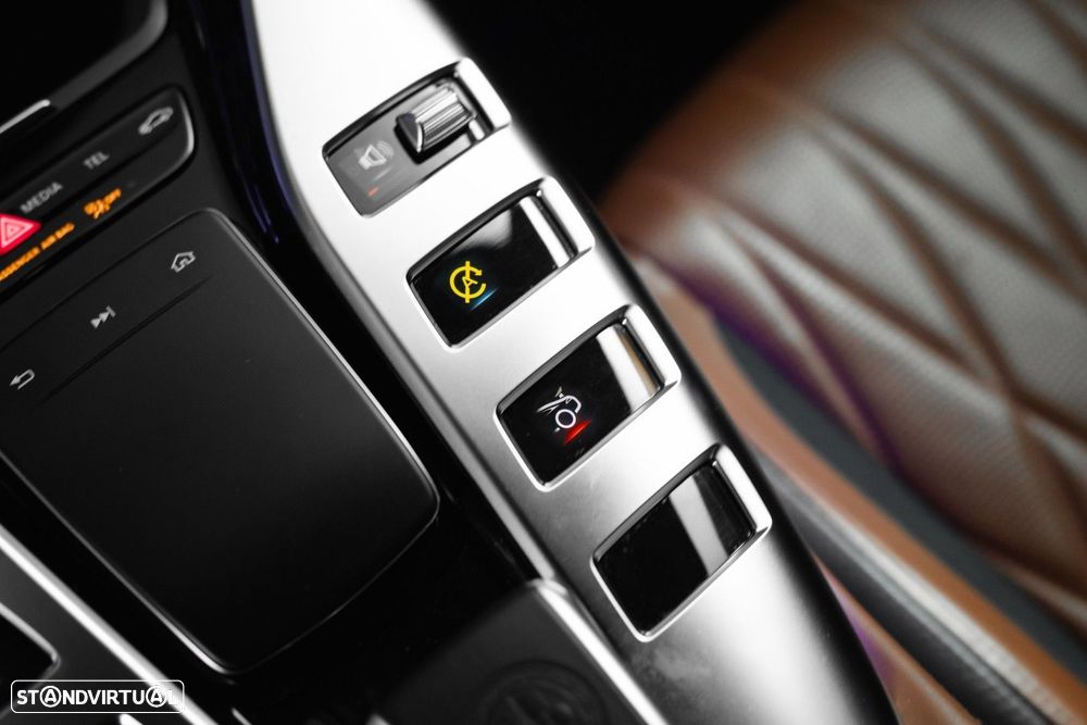 Mercedes-Benz AMG GT 43 4Matic+ - 36