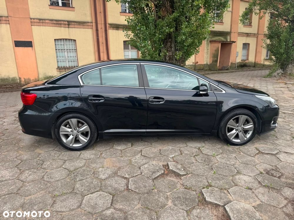 Toyota Avensis 2.0 Premium MS - 3
