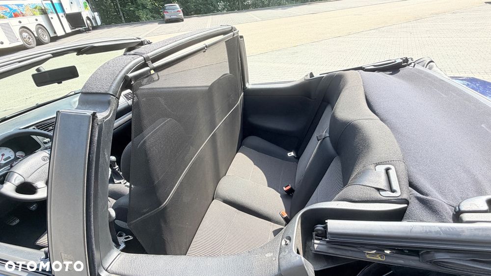 Volkswagen Golf Cabrio 1.8 - 13