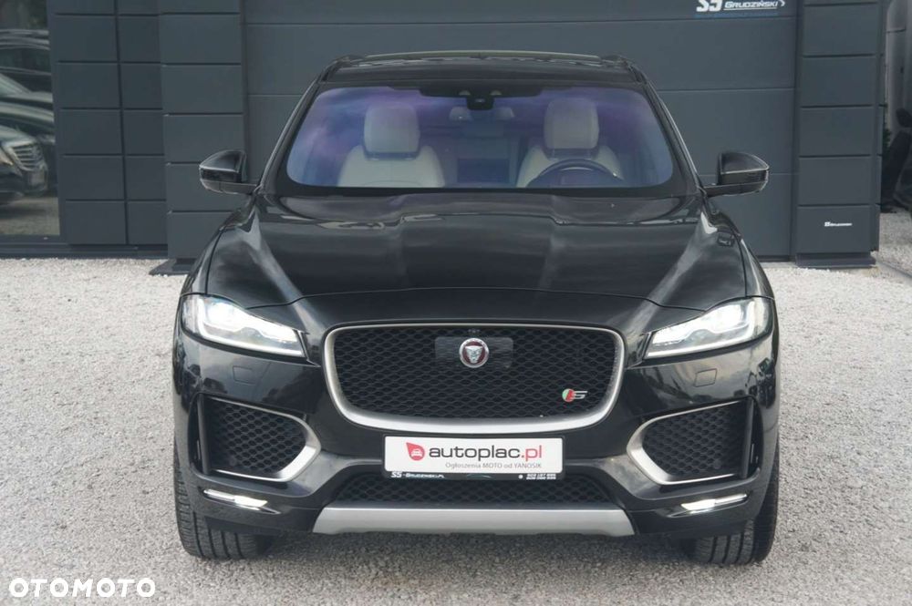 Jaguar F-Pace - 4