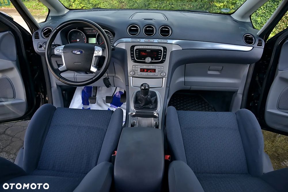 Ford S-Max - 35