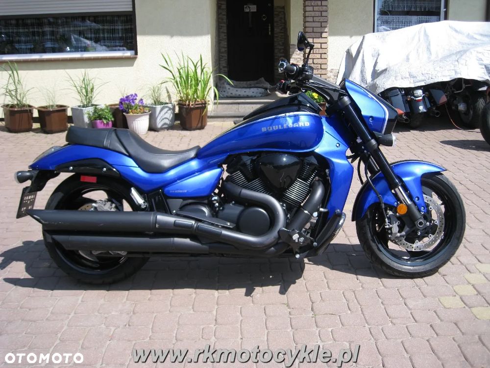 Suzuki Boulevard - 2