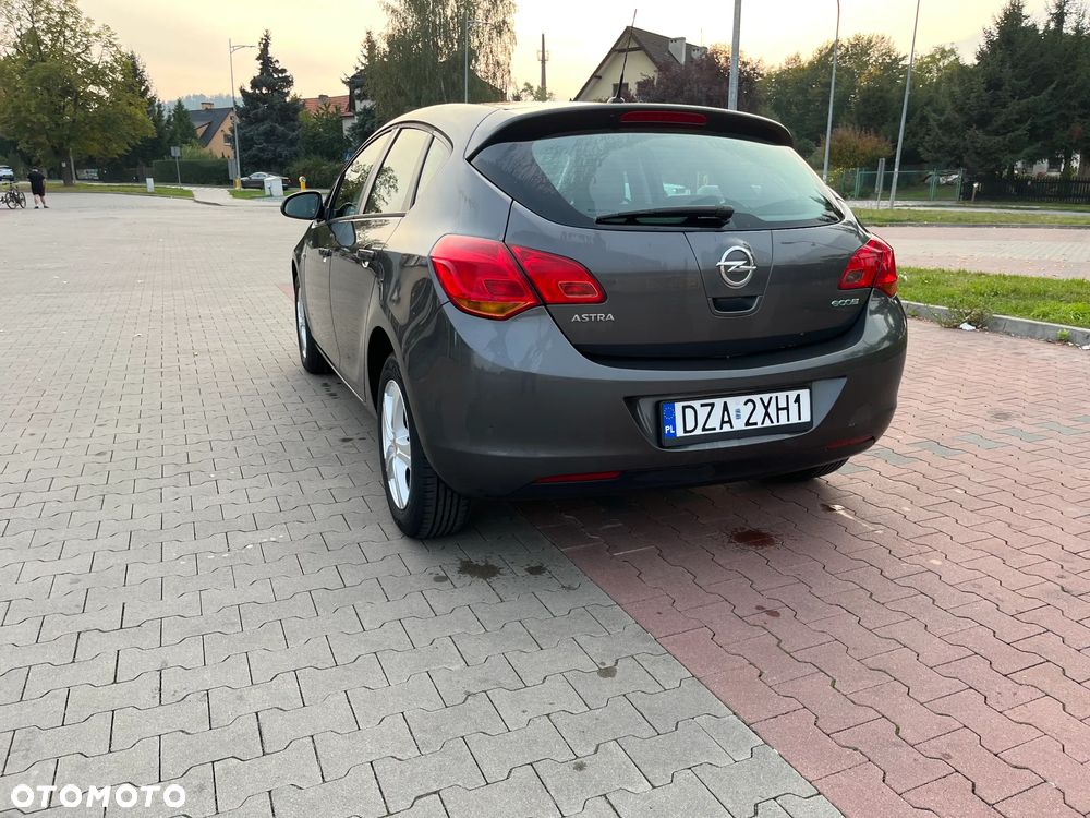 Opel Astra - 6