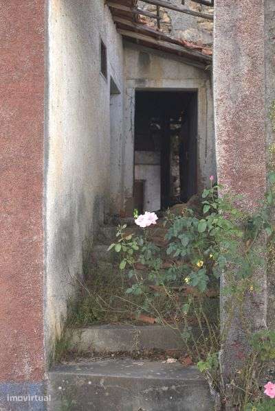 Moradia p/ Reconstrução - Grande imagem: 3/7