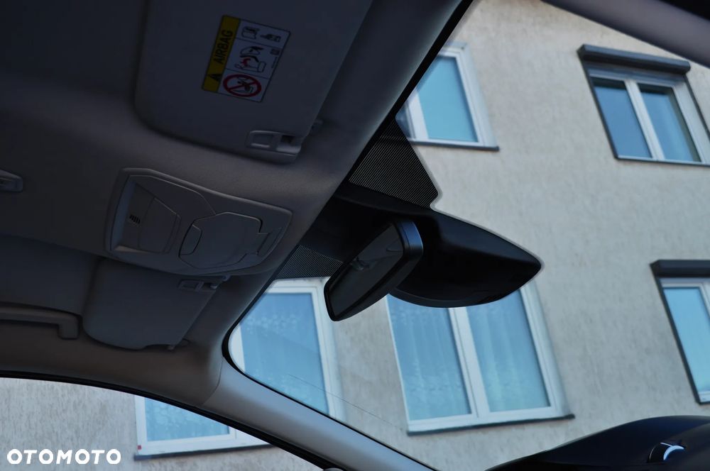 Ford Kuga 2.0 TDCi 4x4 Titanium - 24