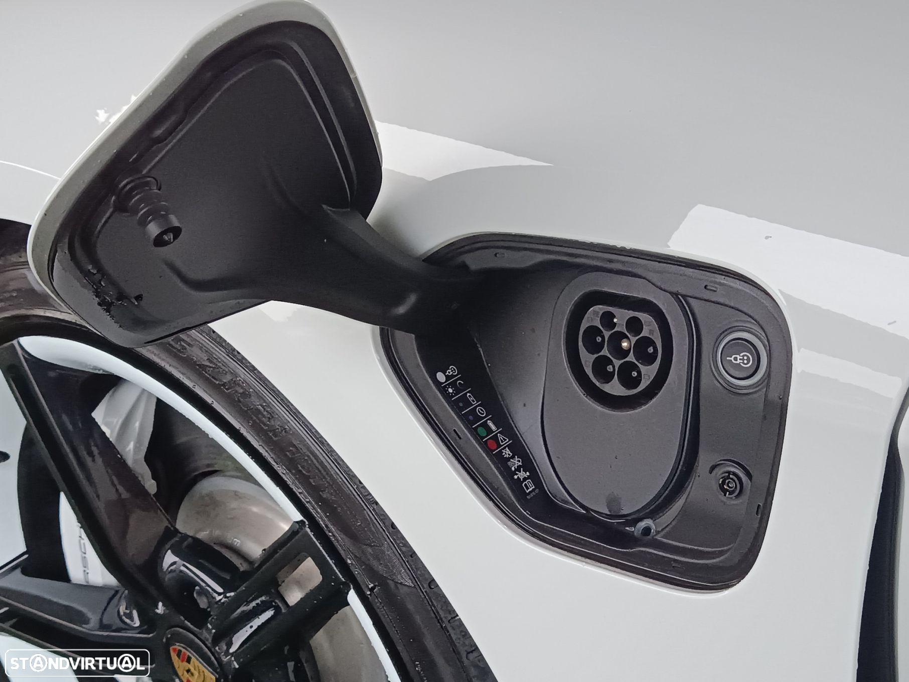 Porsche Taycan Turbo - 59