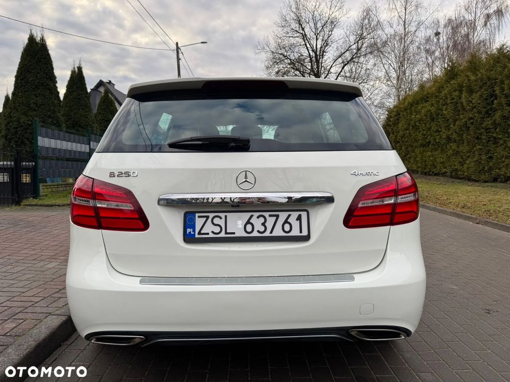 Mercedes-Benz Klasa B 250 4Matic 7G-DCT UrbanStyle Edition - 7