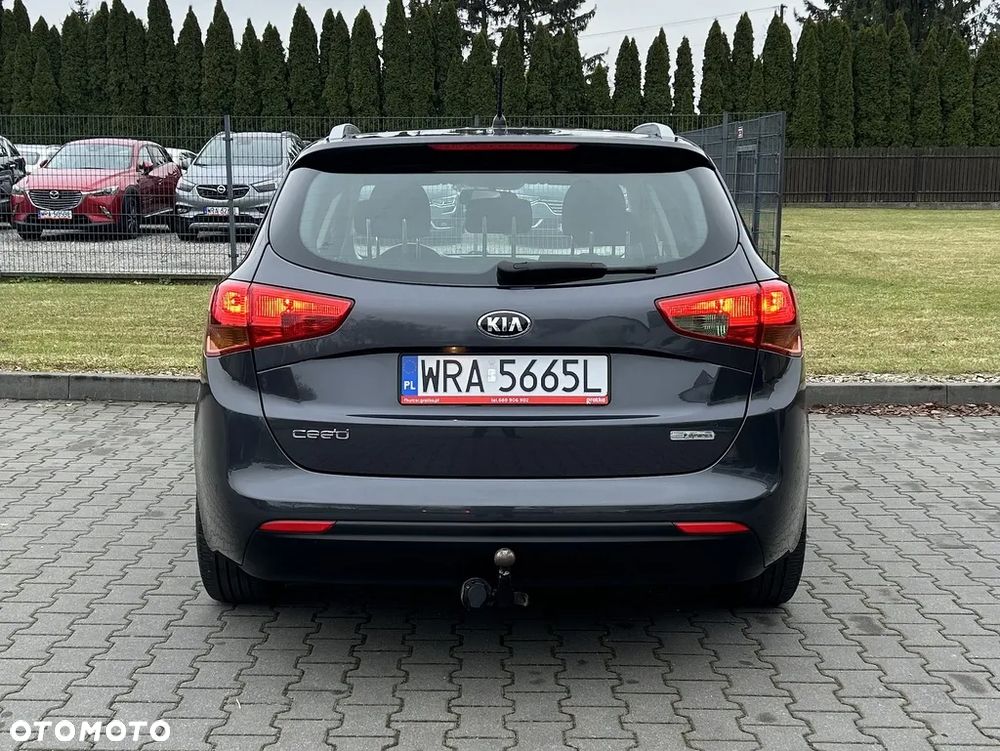 Kia Ceed 1.6 CRDi 136 ISG Edition 7 - 18