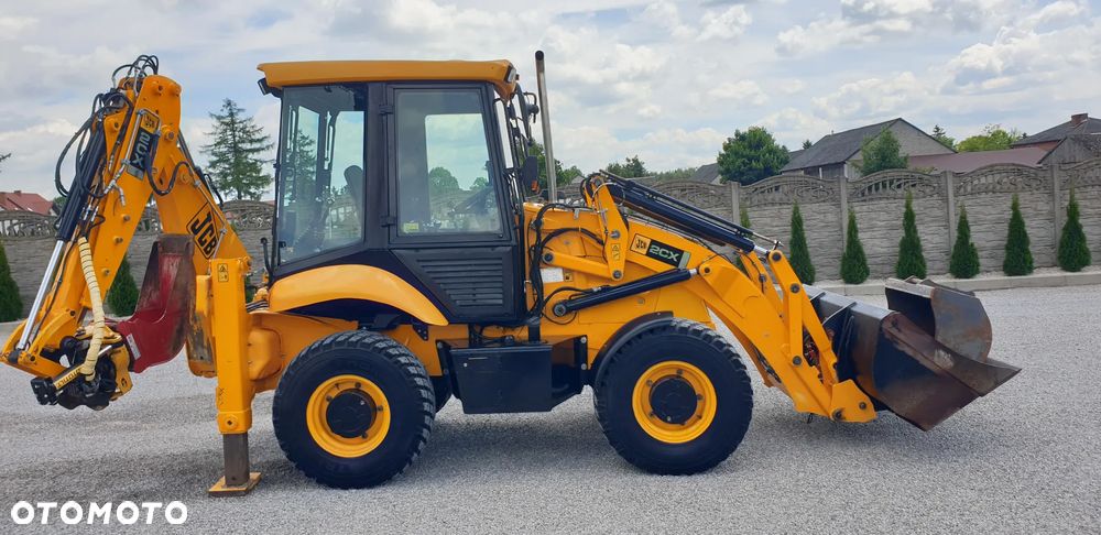 JCB 2CX tylko 2835mtg! z ROTOTILT / 3 łyżki /widły/centralne smarowanie/klimatyzacja / STAN IDEALNY !! - 4