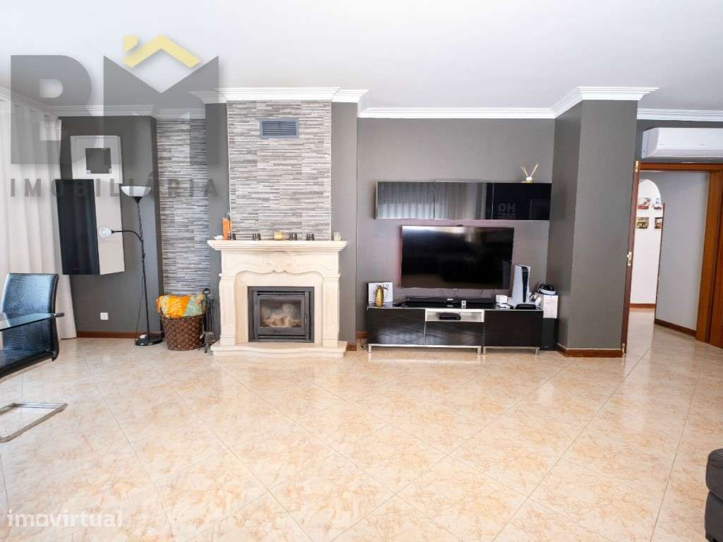 O Espaço e o Conforto que a sua Família Merece - T4 na Zona das Vio... - Grande imagem: 3/22