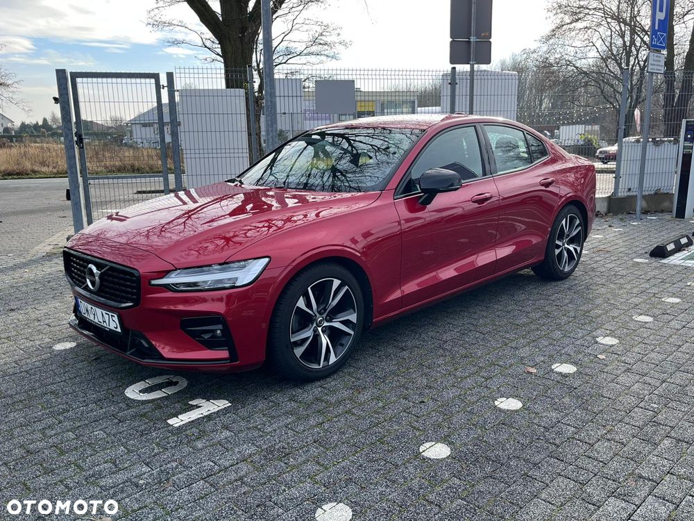 Volvo S60 B4 B R-Design - 1