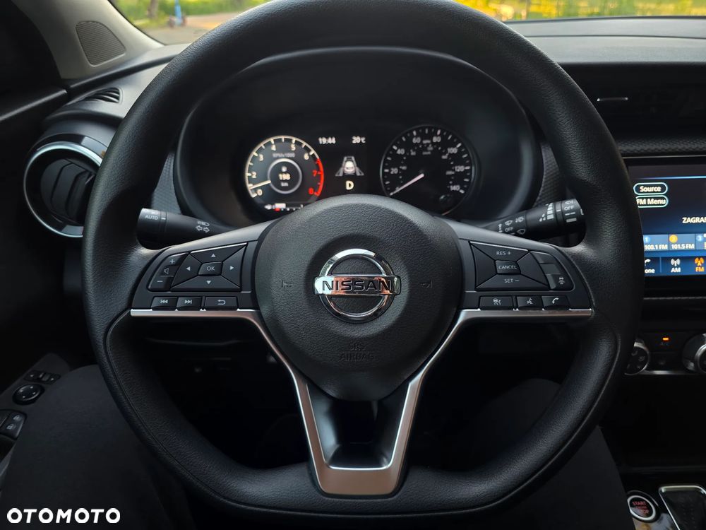 Nissan Kikcs - 2