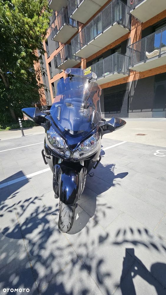 Kawasaki GTR - 6